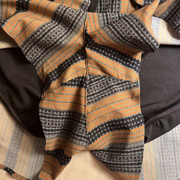 SOLD EUC Janji AFO 3 inch run short, size small - Picture 9 of 9